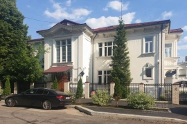 Продается 2-этажный таунхаус, 300 м²
Расположение
