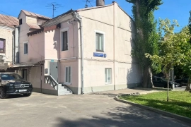 Свободного назначения, клиника 81.8 м²