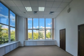 Офисный блок в центре