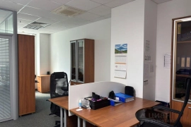 Сдается офис, 147.3 м²  (B+)