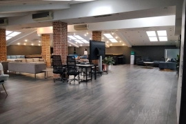 Офис, 647 м²