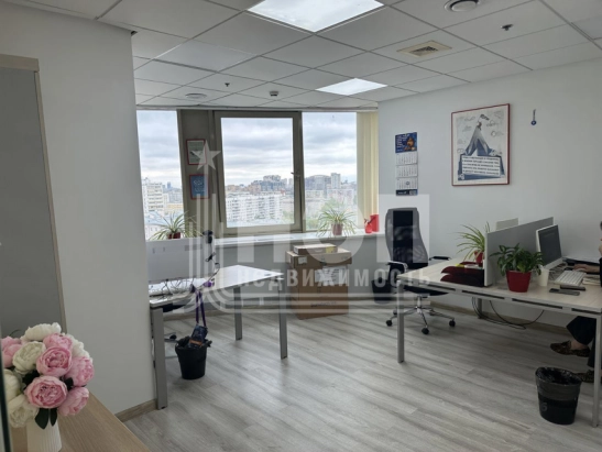 Сдается офис (B+), 245.6 м²