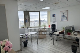 Сдается офис (B+), 245.6 м²
