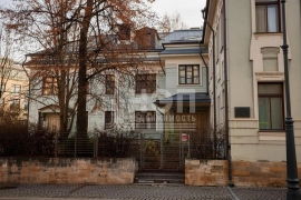 Дом 1721,6 кв.м. и зем. уч. 1139 кв.м. в Москве